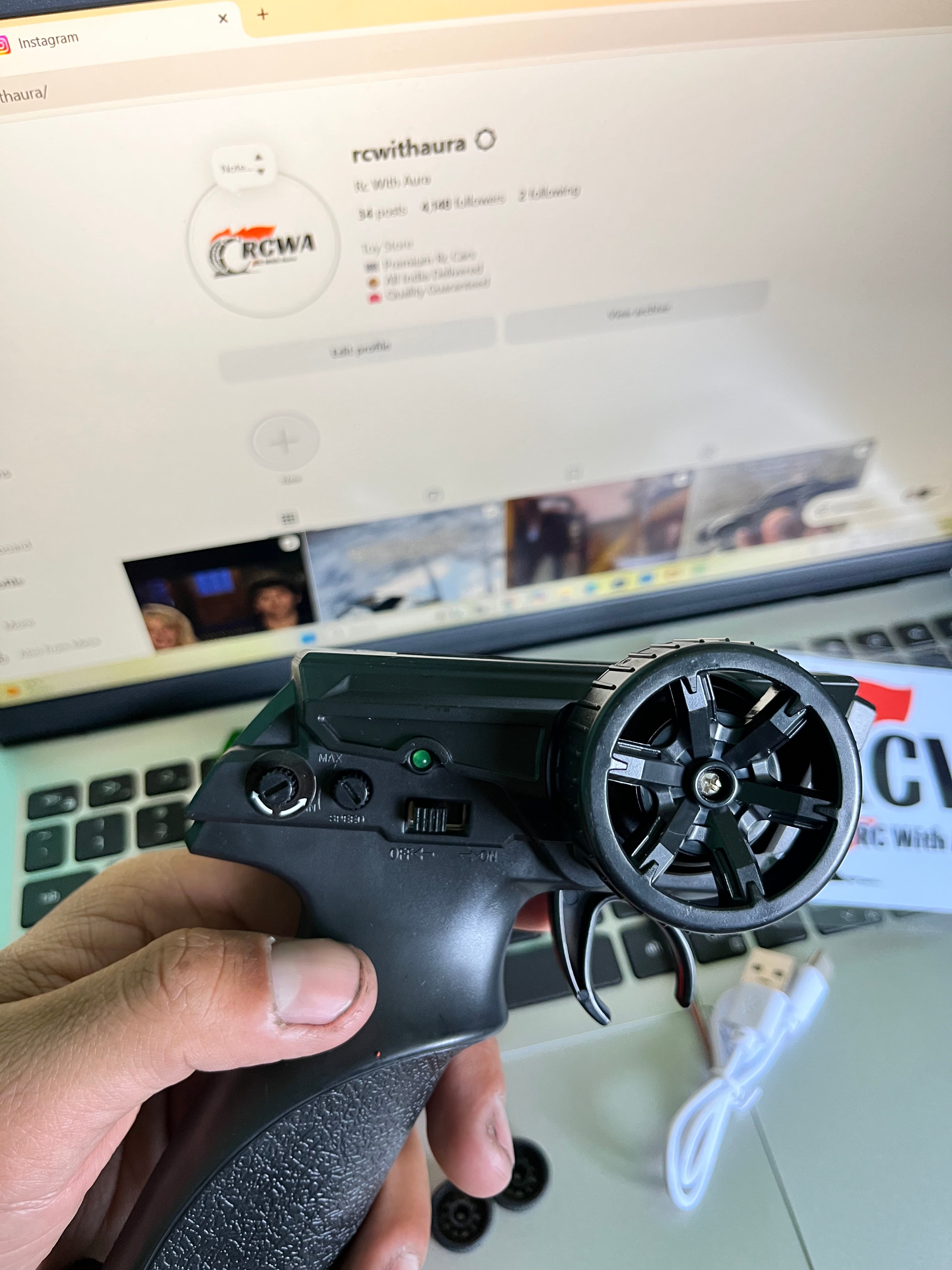 1\43 Scale High Speed Mini RC Drift Car (green)