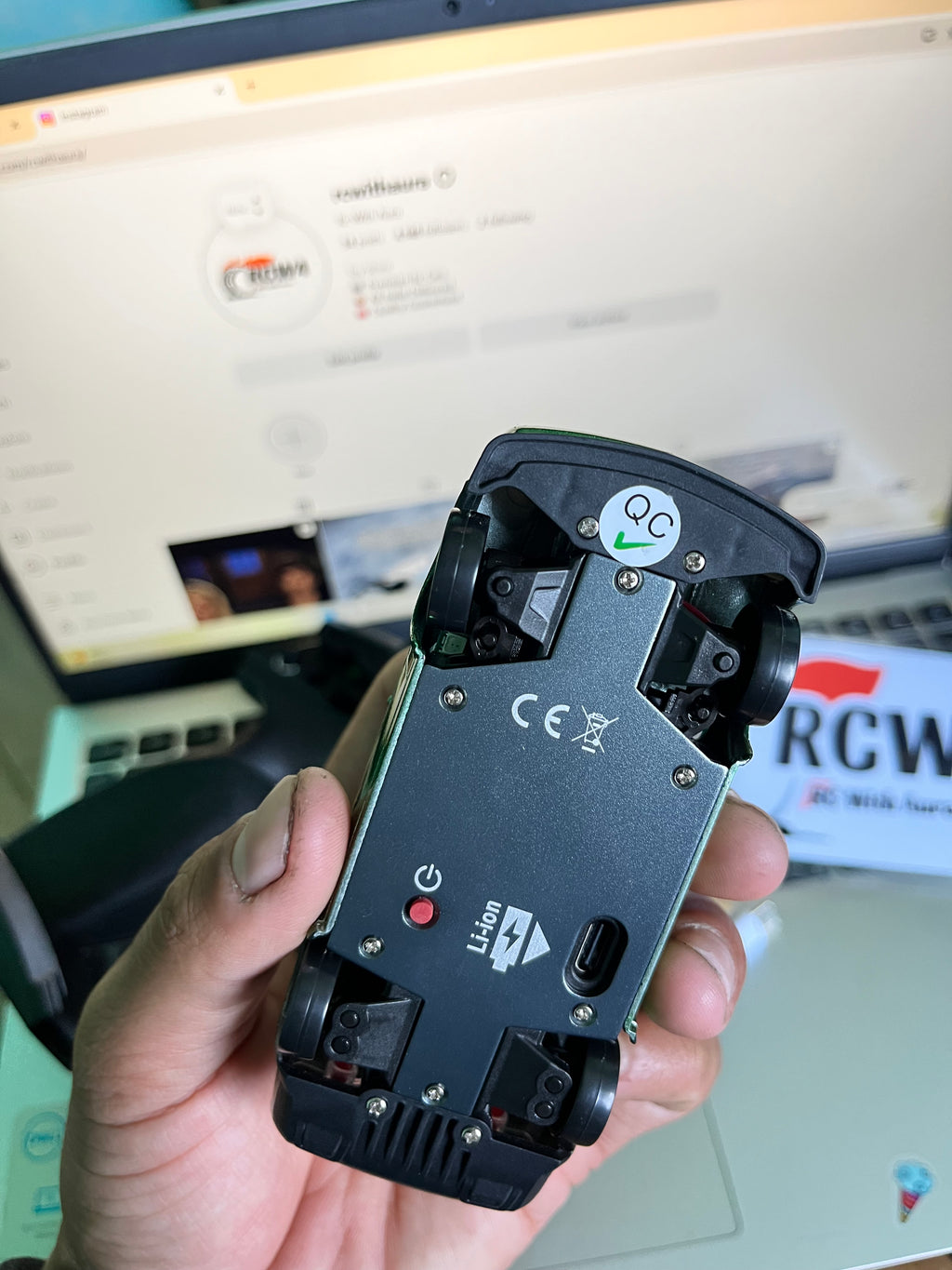 1\43 Scale High Speed Mini RC Drift Car (green)